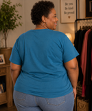 FREE MOM HUGS GRAPHIC TEE