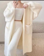 THE SOFT LUXE CARDI