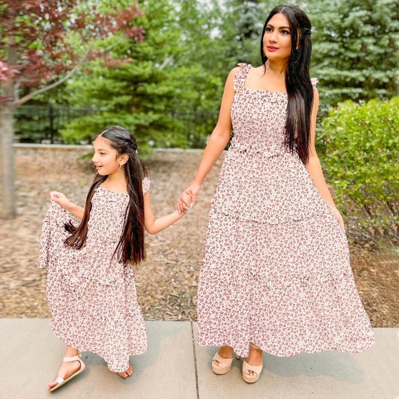 BOHO BLOOM MOMMY & ME FLORAL DRESS SET Girls 8-9 BOHO BLOOM MOMMY & ME FLORAL DRESS SET Girls 8-9