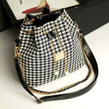 HALLIE’S HOUNDSTOOTH TOTE - B ANN'S BOUTIQUE