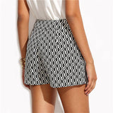 IT’S A BLACK & WHITE THING SHORTS - B ANN'S BOUTIQUE