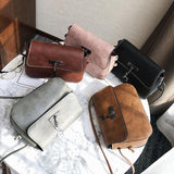 MUST HAVE MESSENGER TOTE - B ANN'S BOUTIQUE