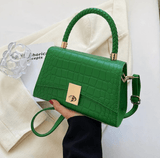 RETRO ALLIGATOR TEXTURE TOTE - B ANN'S BOUTIQUE, LLC