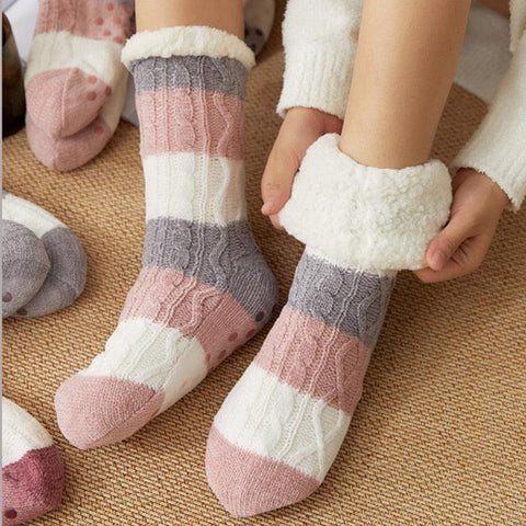 THE SASSY STRIPE SLIPPER SOCK - B ANN'S BOUTIQUE, LLC